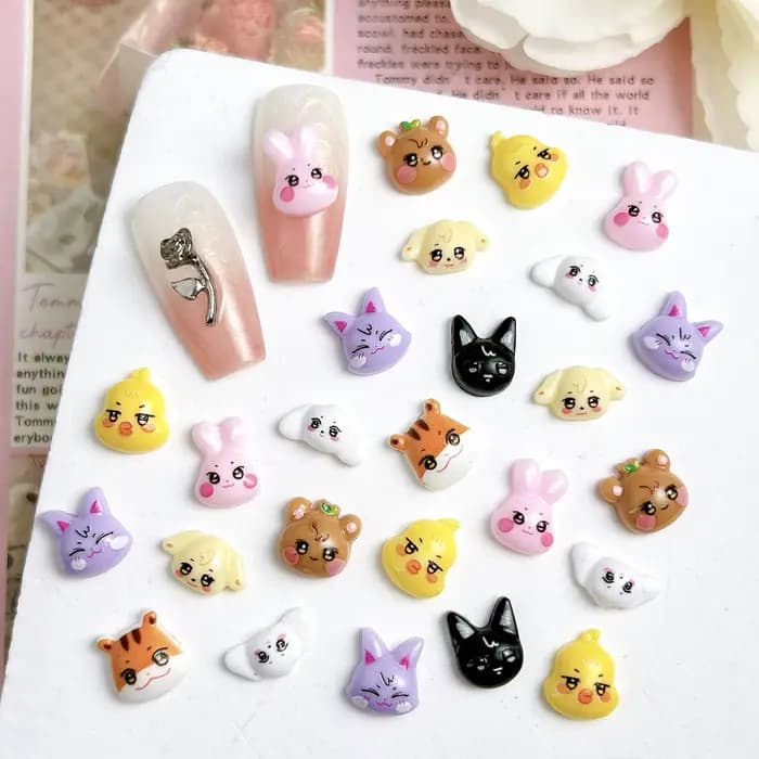 20 pièces dessin animé mignon tigre chat résine ongles breloques 3D créatif coloré lapin ours série 