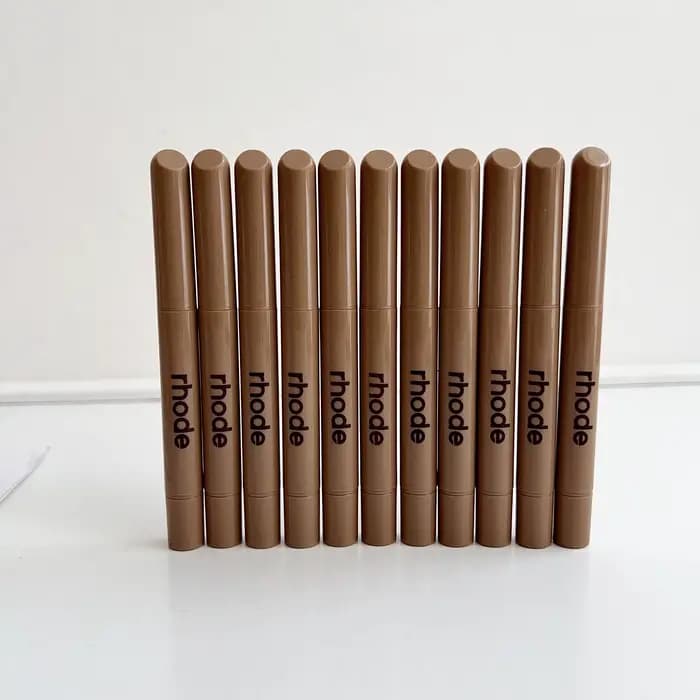 Crayon à lèvres en forme de peau
