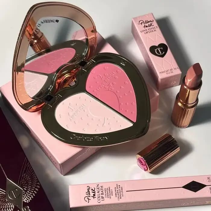 Charlotte Tilbury KISSING Lipstick
