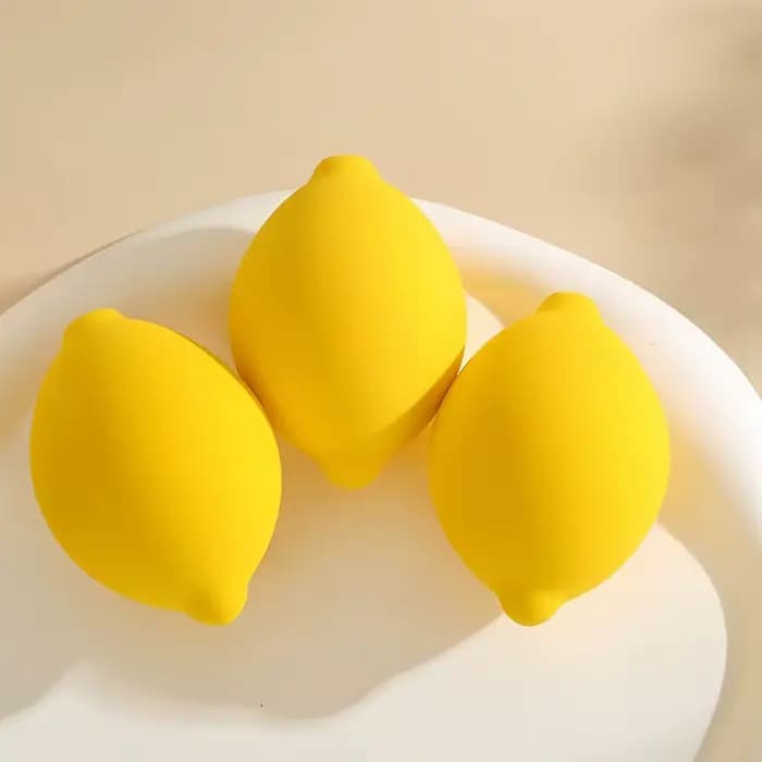 4 pièces en forme de fruit doux maquillage poudre bouffée