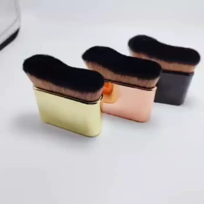 Pinceau à fond de teint ondulé pour crème BB liquide