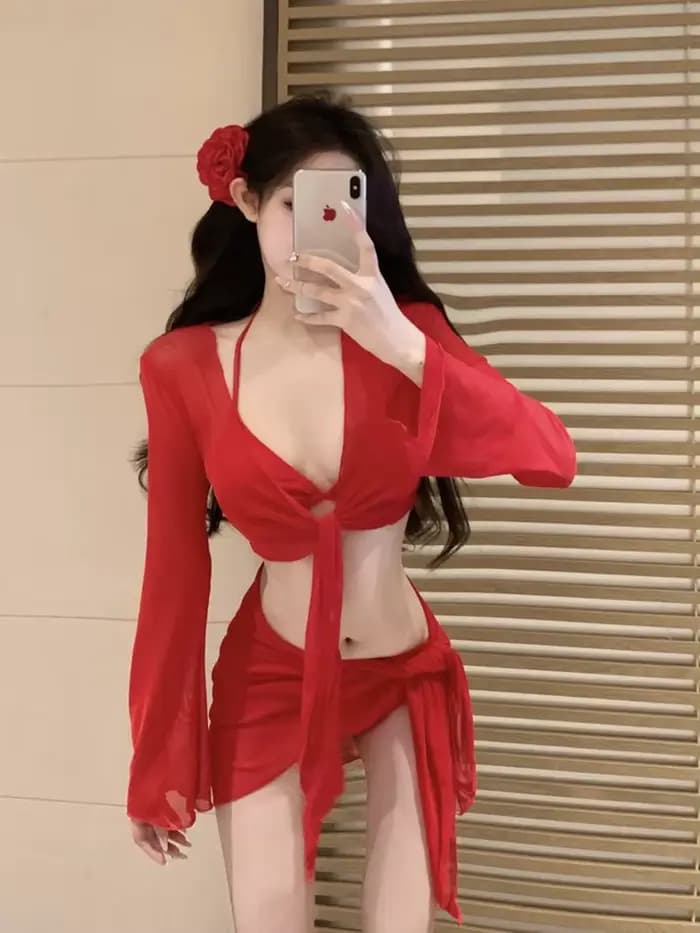 Maillot de bain bikini pour femme 2026, nouveau modèle rouge, sexy, quatre pièces, à manches longues, effet amincissant, vêtements de bain pour femme