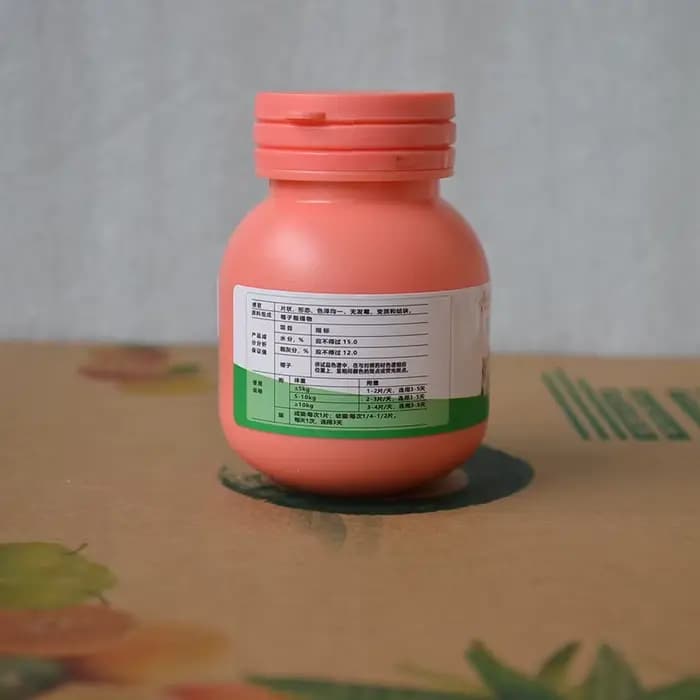 Soins doux pour parasites internes et externes, vers ronds, nematodes, vers de narguilage, puces et tiques chez les chats et les chiens