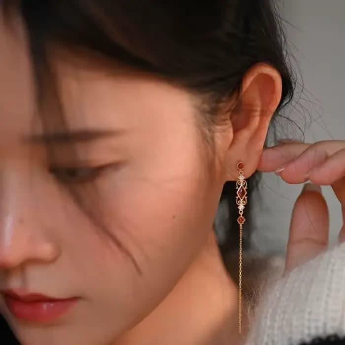 Boucles d'oreilles en pierre rouge parfum pourpre, Design Original Unique, léger, à la mode et exquis