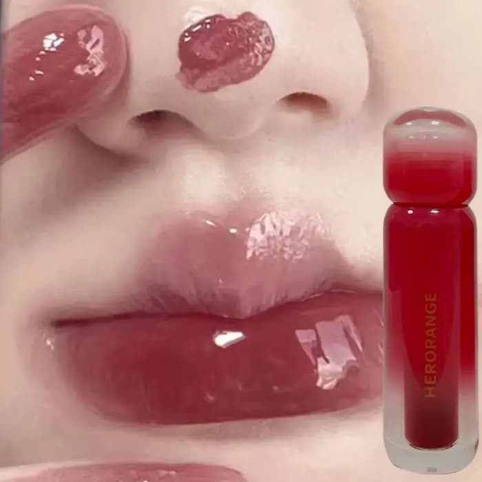 Gloss à lèvres rouge violet gelée