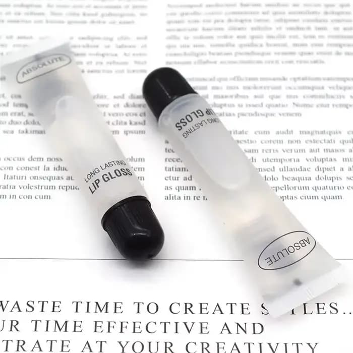Lèvres grandes repulpantes hydratant plus dodues brillant