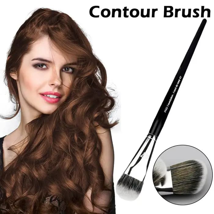 Pinceau de maquillage professionnel Sephora n°47 à angle biseauté pour fond de teint liquide