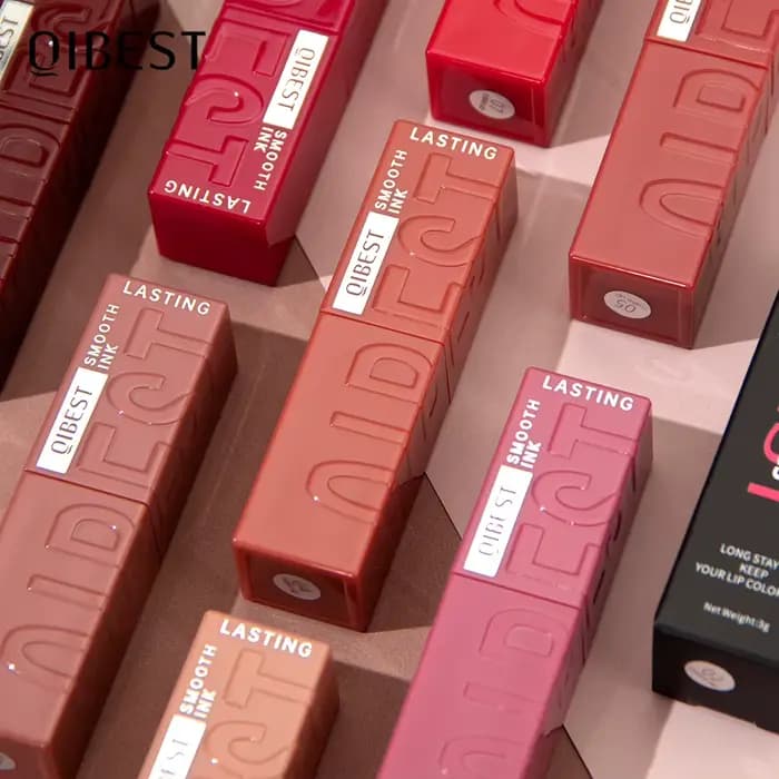 Rouge à lèvres liquide longue durée