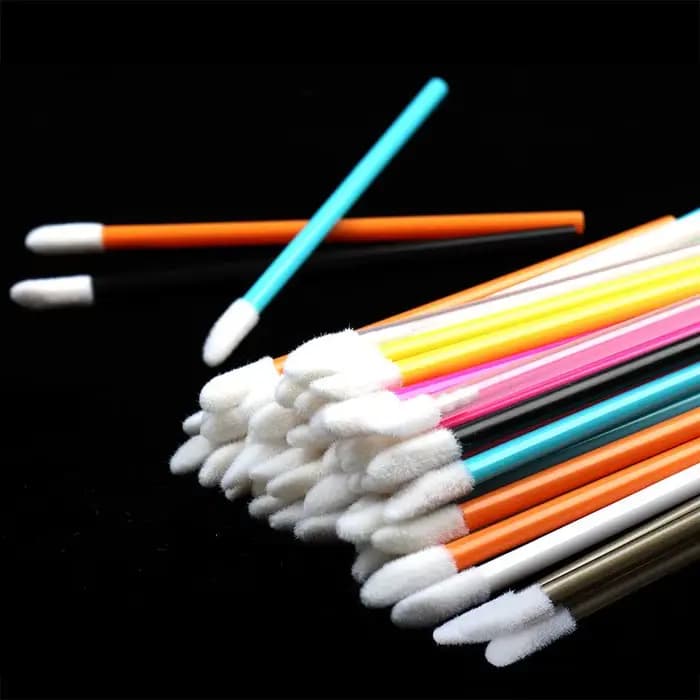 Brosse à lèvres jetable