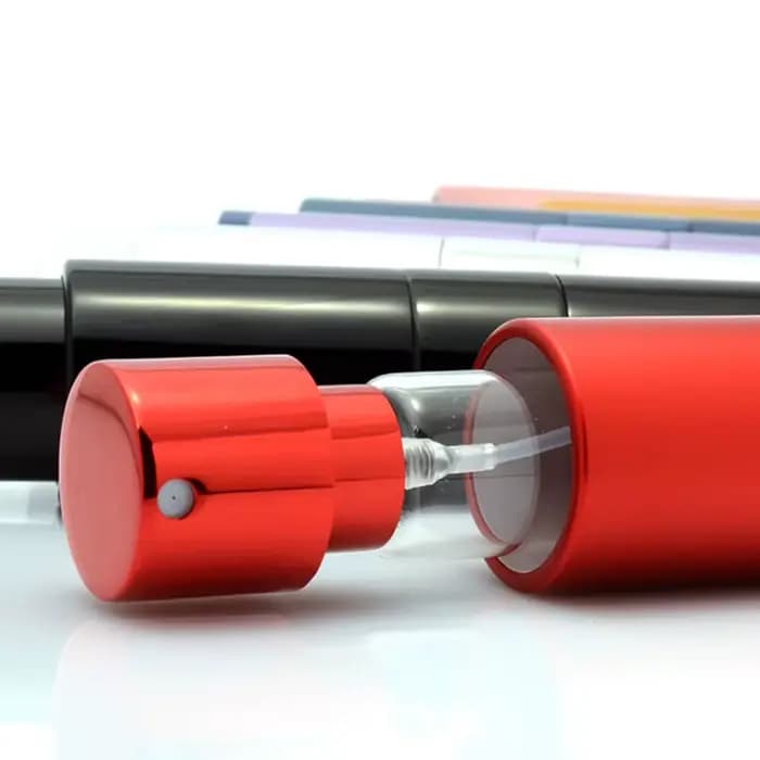 Bouteille de pulvérisation pour rouge à lèvres d'urgence pour femme