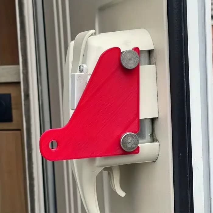 Serrure de porte de véhicule de loisirs de couleur rouge, identification facile, solution pratique, serrure de porte de caravane, conception sécurisée, serrure d'entrée