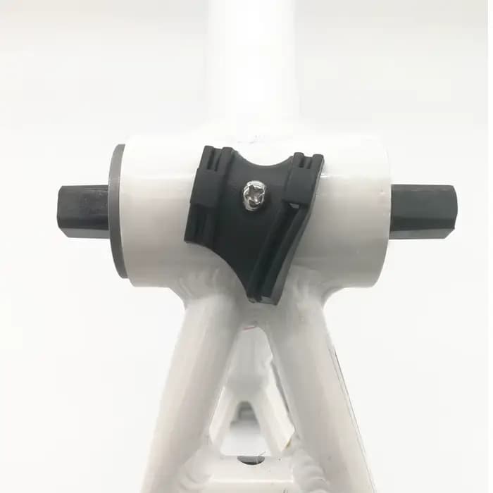 Guide de câble en plastique pour cadre de vélo de route avec vis noire, accessoires de cyclisme, 40mm x 30mm