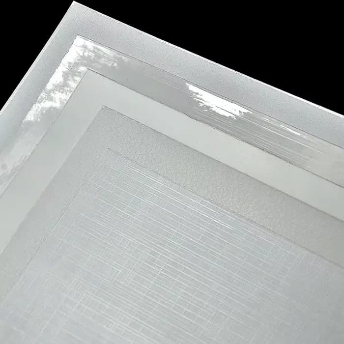 Rouleau de film de stratification à froid transparent givré à revêtement blanc A3 de 12,5 pouces x 20 m