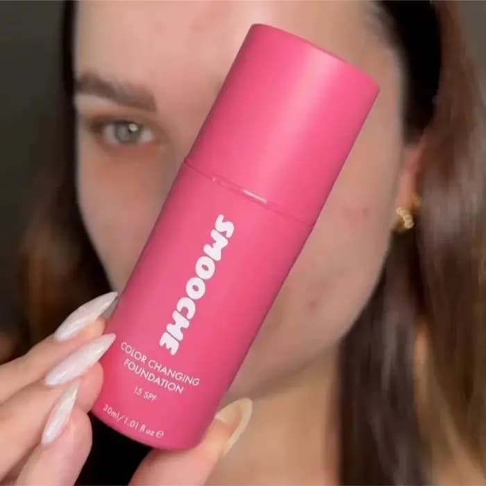 Fond de teint SMOOCHE changeant de couleur 30 ml - Teinte auto-adaptative