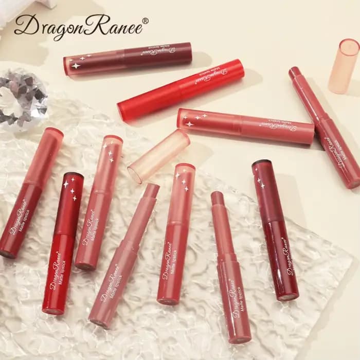 Rouge à lèvres hydratant imperméable