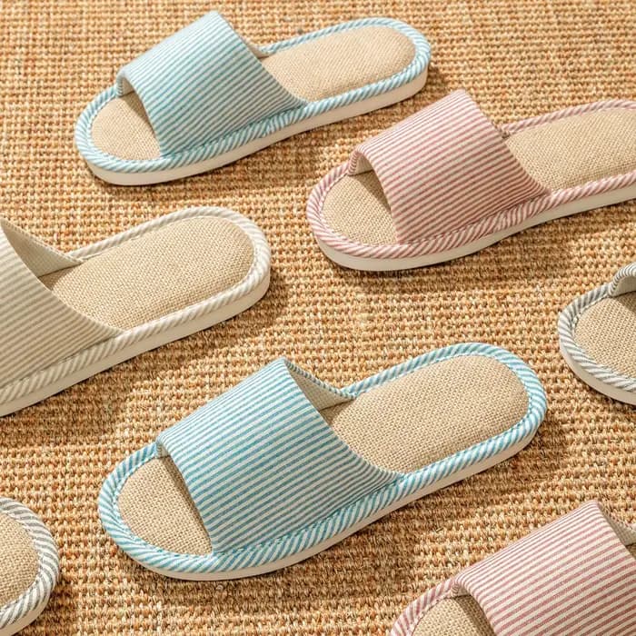 Pantoufles de maison en lin pour femmes et hommes, sandales de salon plates d'été, légères, confortables, antidérapantes, pantoufles d'intérieur pour hommes