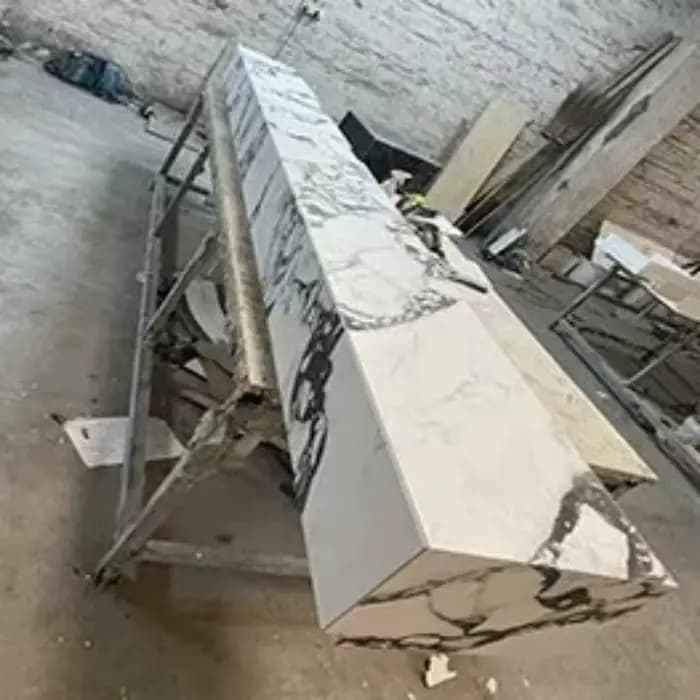 Meuble TV bas moderne avec base décorative, support pour téléviseur, mobilier de salon