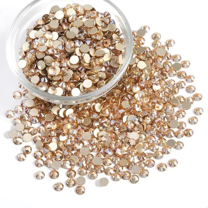 2880 strass en verre à dos plat de taille mixte couleur champagne pour vêtements/chaussures/tasses/fêtes/maquillage/ornementation d'ongles
