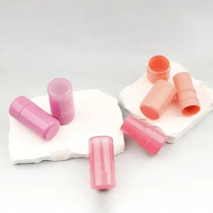 Tubes de baume à lèvres anti-transpirant