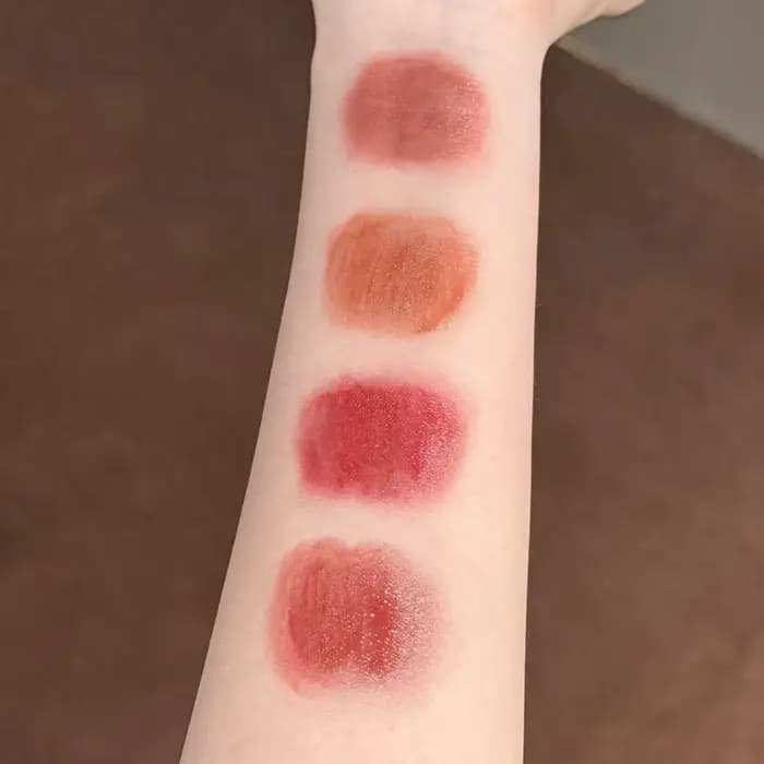 Gloss à lèvres solide fin et doux
