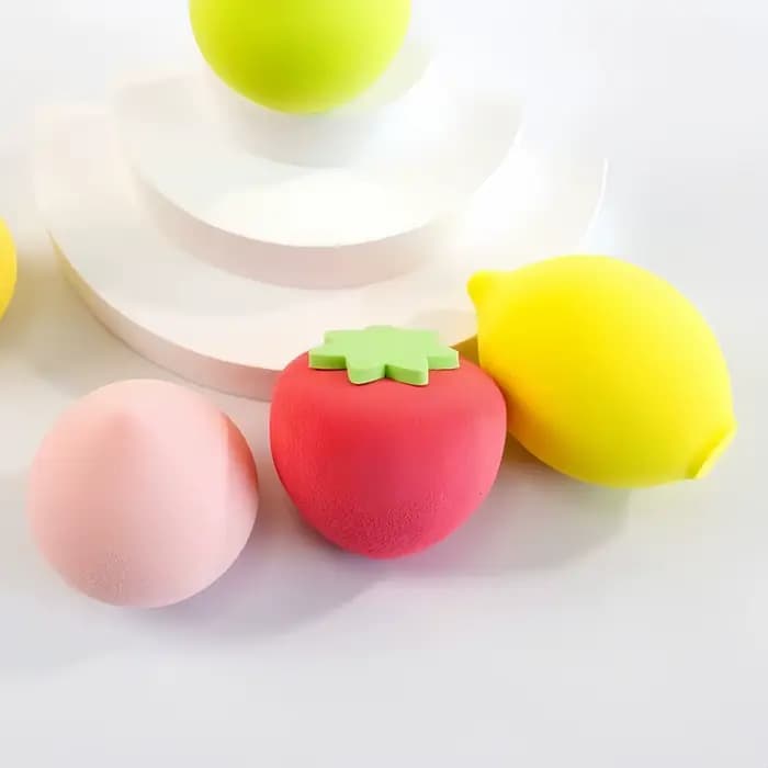 4 pièces en forme de fruit doux maquillage poudre bouffée