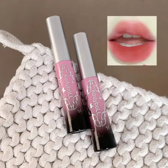 Gloss à lèvres gris-brun