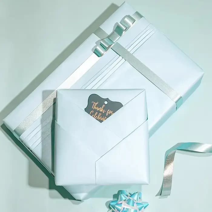 1 rouleau de papier d'emballage bleu clair mat, couleur unie, papier nacré brillant, 17 pouces x 118 pouces, parfait pour les mariages, les anniversaires et l'emballage de cadeaux