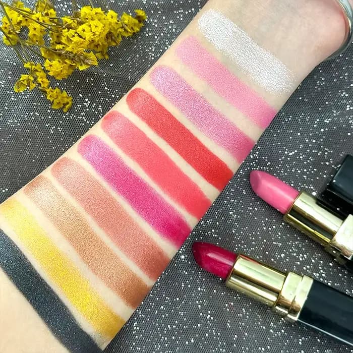Rouge à lèvres en velours pailleté nacré