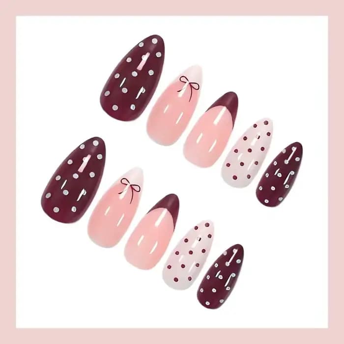 24 faux ongles rouges à pois