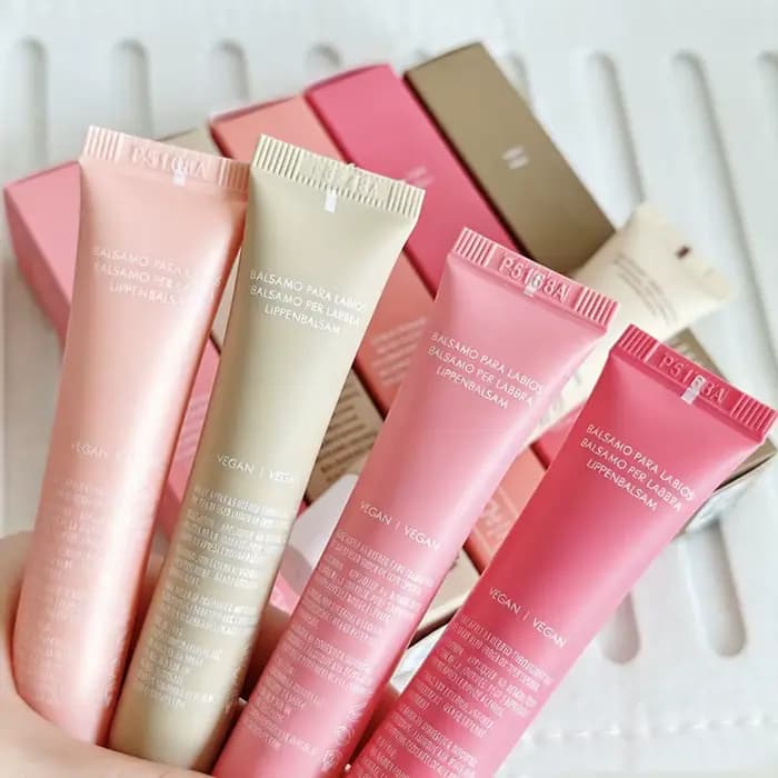 Baume à lèvres hydratant de la marque Hot Makeup