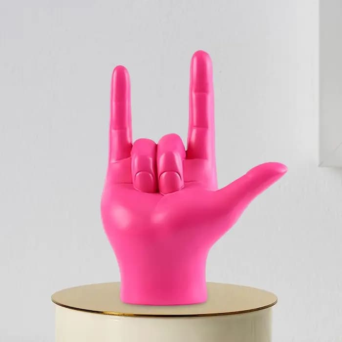 Sculpture en résine de main en forme de roche, geste d'amour, décoration d'art moderne pour intérieur, extérieur, maison, jardin, patio, célébrations et fêtes