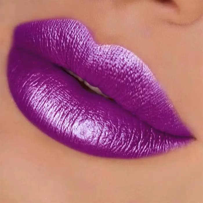 Teinte à lèvres diamant scintillant violet