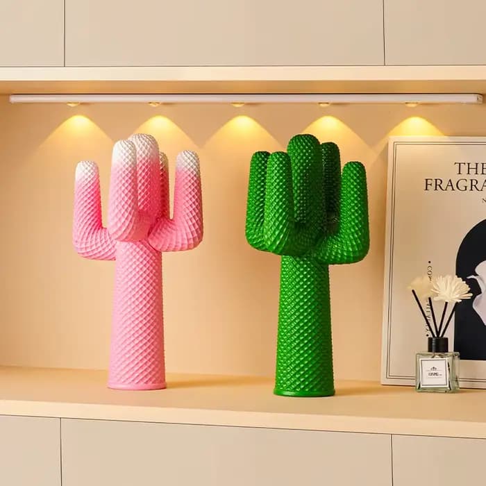 Décoration de Chambre : Cactus en Résine pour Bureau, Statuette Décorative pour la Maison, Salon, Meubles à Vin, Hall d'Entrée, Bureau – Ornement Végétal Artificiel, Idée Cadeau