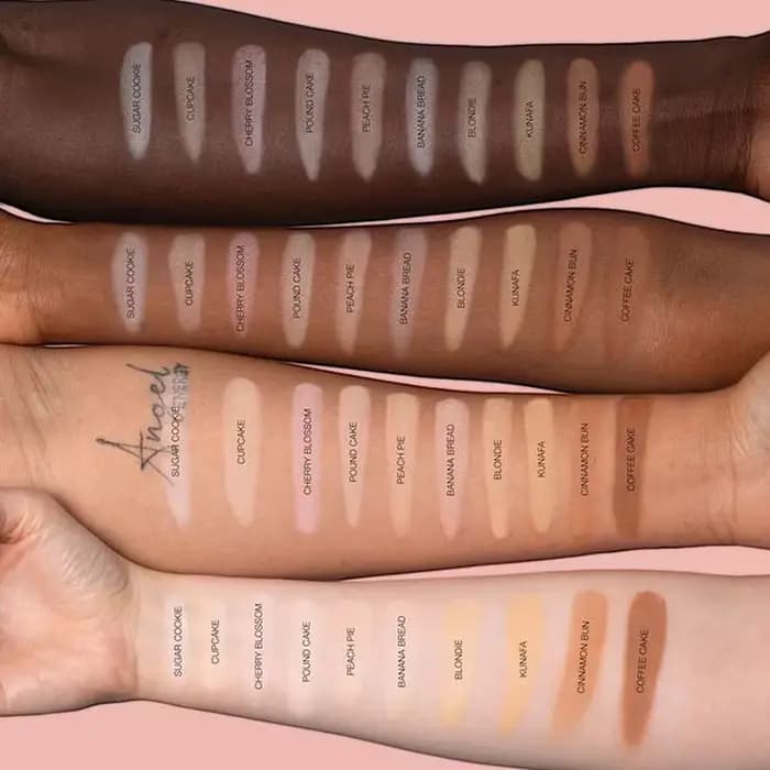 Huda Beauty – poudre à réglage délicat