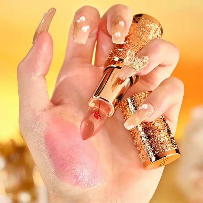 Le rouge à lèvres pétale qui change de couleur cristal pour les femmes hydrate le baume