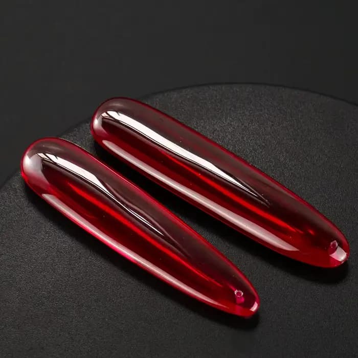 Bijoux en corindon rouge, pendentifs à main gravables, colliers en rubis synthétiques, bijoux, accessoires en pierre
