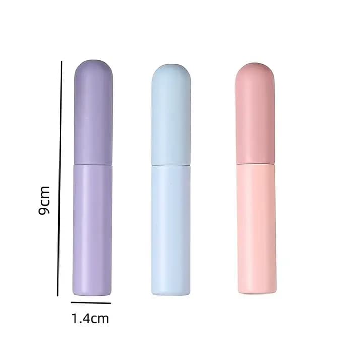 Brosse à lèvres en silicone avec capuchon de protection