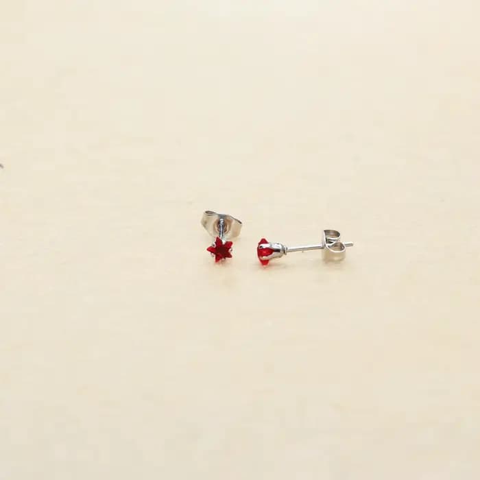 Mini boucles d'oreilles à clous en acier inoxydable, couleur étoiles rouges, 4mm, nouveaux bijoux en cristal avec Anti-allergie