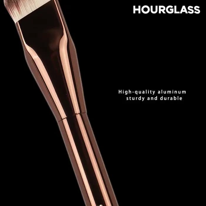 HOURGLASS pinceaux de fond de teint liquide coudés