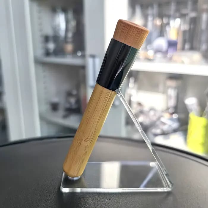 Pinceau de maquillage professionnel pour fond de teint liquide