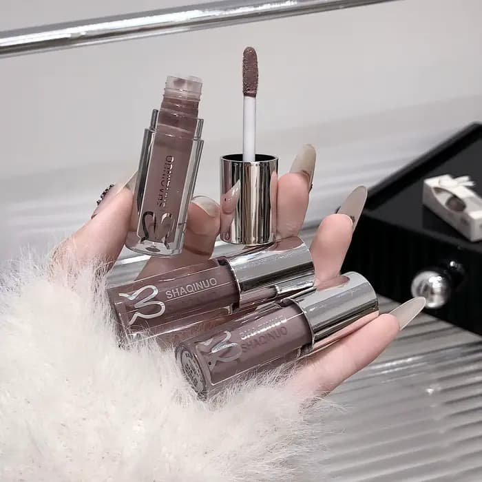 SHAQINUO eau lumière miroir brillant à lèvres hydratant durable noir froid argent gris nacré fin mousseux rouge