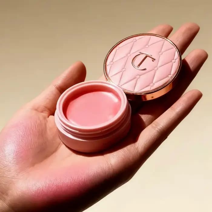 Charlotte Tilbury oreiller parler nouveau masque à lèvres tons rose saveur de fraise réduction des rides Texture de crème glacée hydratante Non grasse