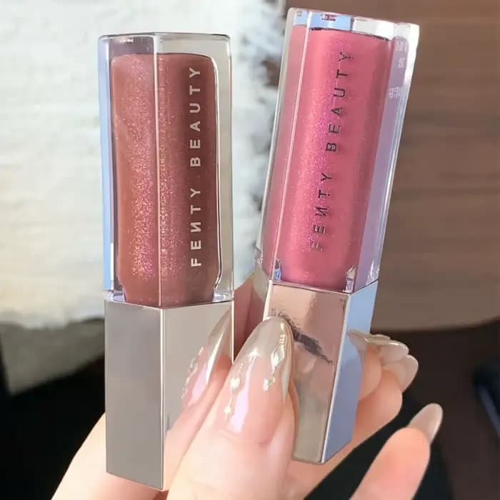 Rouge à lèvres tendance Fenty Glow FUSSY HEAT FENTY GLOW