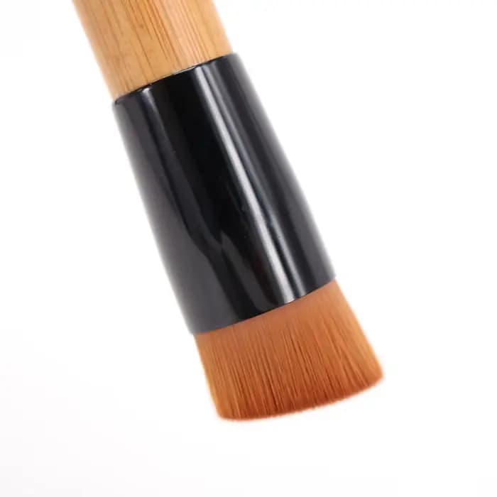 Pinceau de maquillage professionnel pour fond de teint liquide