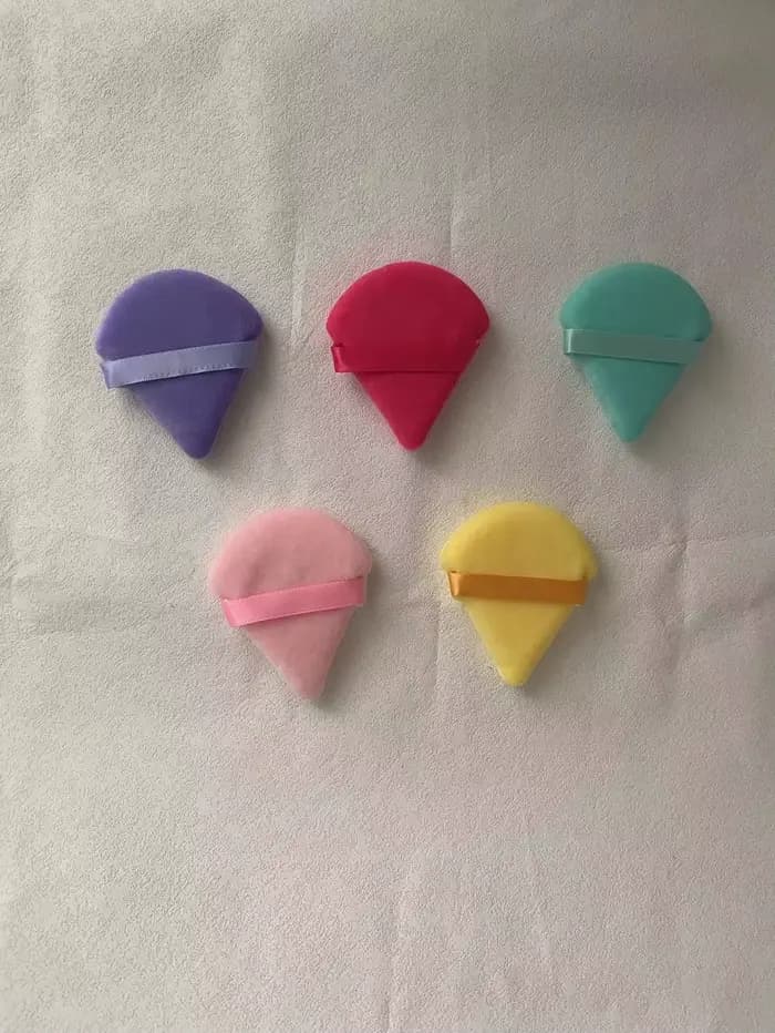 Bouffée de poudre floquée multicolore