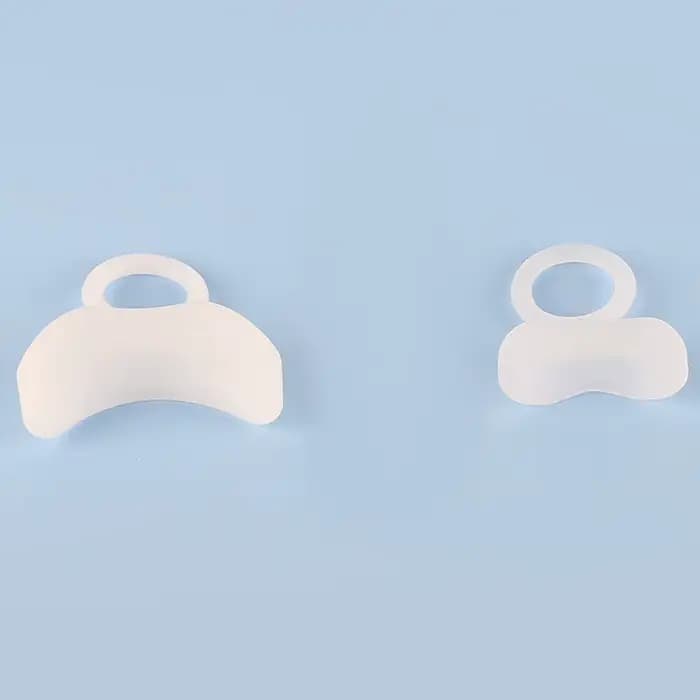 Dispositif de prévention des morsures de lèvres