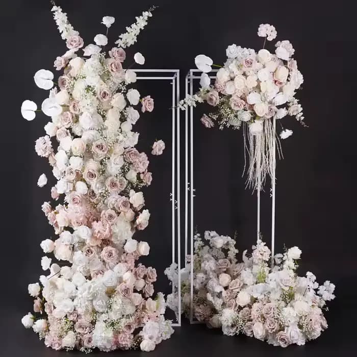 Blanc rose fond de mariage KT conseil décoration rose souffle de bébé delphinium scène sol fleur banquet événement accessoires fenêtre di