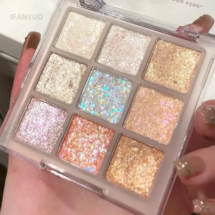 Palette de fards à paupières à paillettes