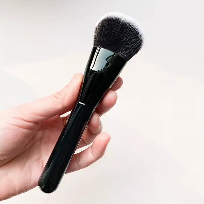Brosse professionnelle pour fond de teint liquide