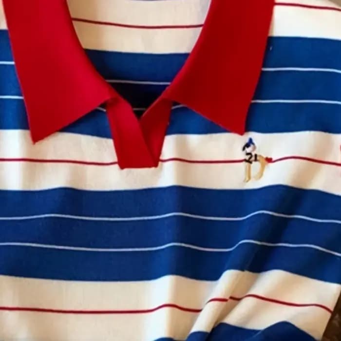 Pull sans manches en maille pour femme, col rouge, à blocs de couleur et rayures, avec broderie décorative, extensible, coupe ajustée, style preppy, pour l'été
